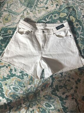 Abercrombie & Fitch White High-Rise Jean Shorts